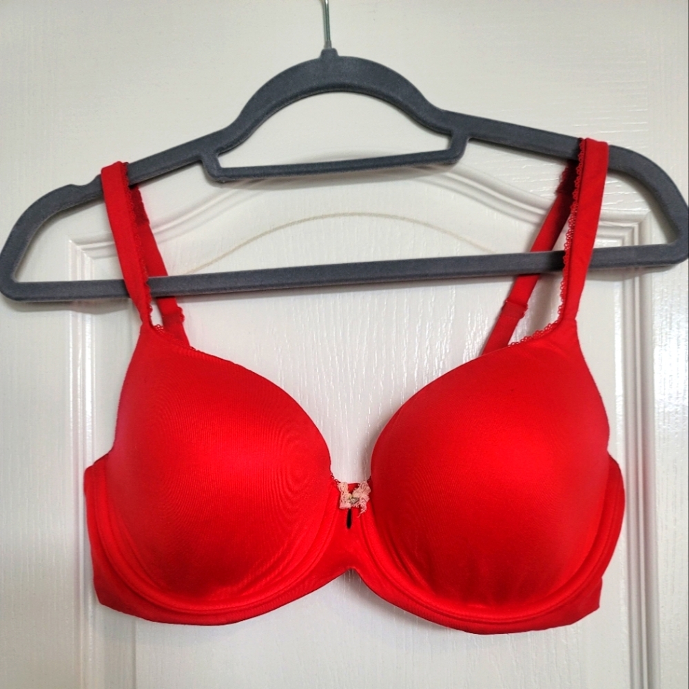 Victorias Secret Body By Victoria Lined Demi Bra